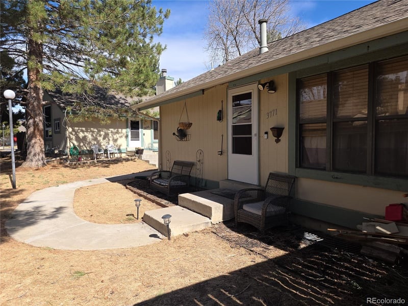 3771 Danube Cir, Aurora, CO 80013