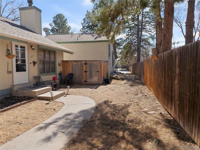 3771 Danube Cir, Aurora, CO 80013