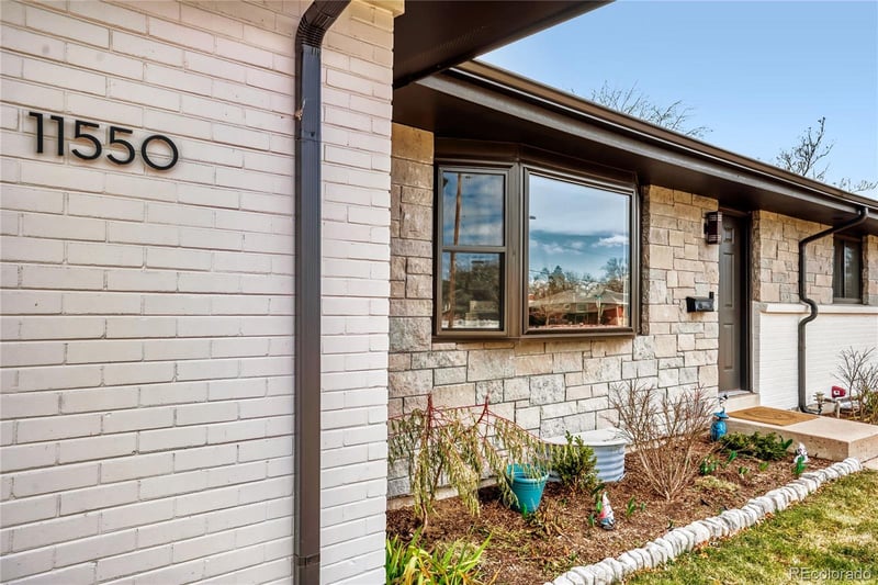 11550 E 2nd Ave, Aurora, CO 80010