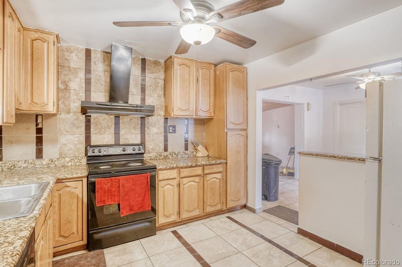 771 Troy St, Aurora, CO 80011