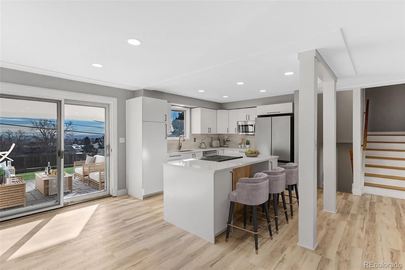 960 Arbutus St, Lakewood, CO 80228