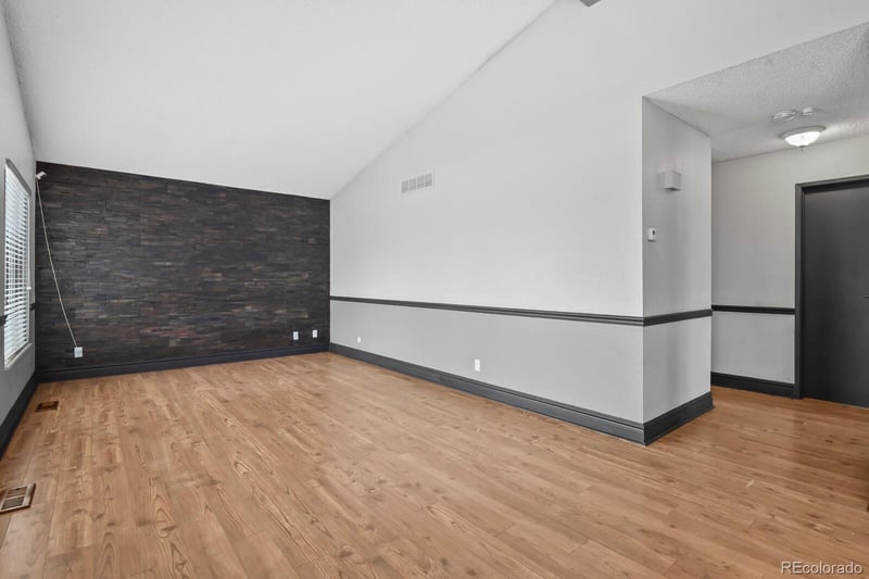 16015 Ithaca Pl #E, Aurora, CO 80013