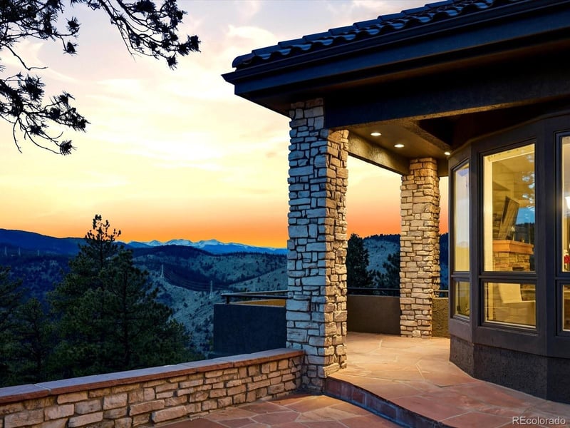 290 Skyhill Dr, Evergreen, CO 80439