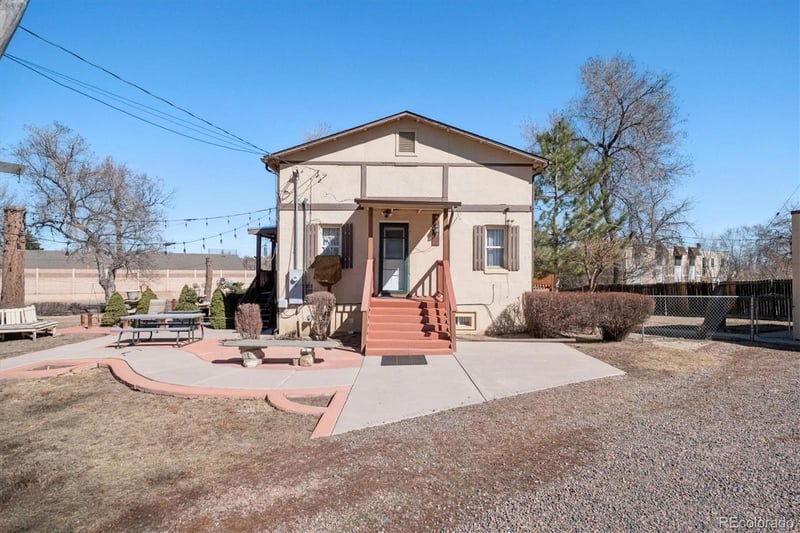 560 Jay St, Lakewood, CO 80226