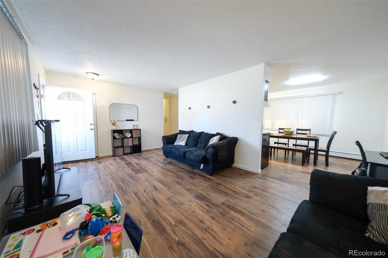 207 Bonney Dr, Alamosa, CO 81101