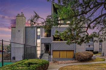 9867 Peakview Ave #E06, Englewood, CO 80111