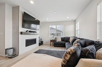 3964 Haleyville , Aurora, CO 80019