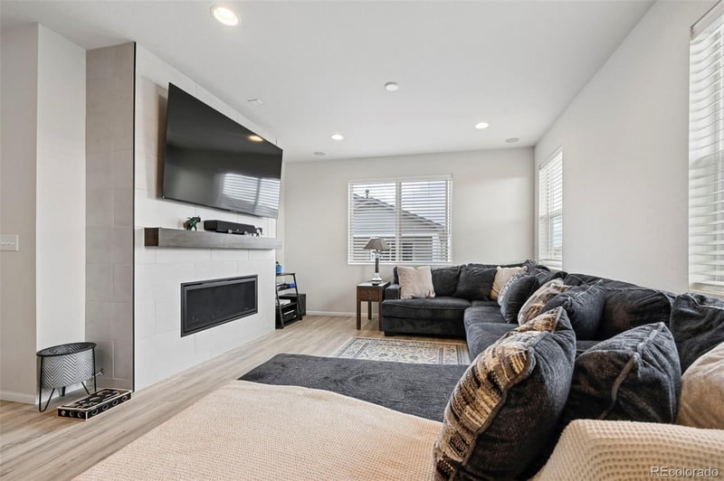 3964 Haleyville , Aurora, CO 80019