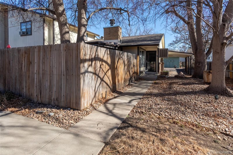 4 Nome Way #D, Aurora, CO 80012