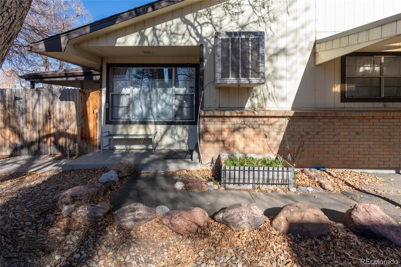 4 Nome Way #D, Aurora, CO 80012