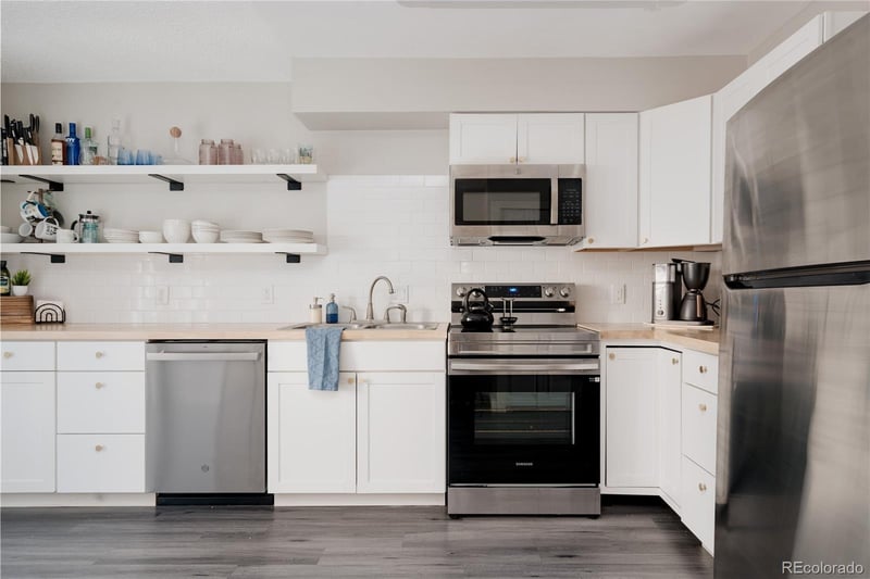 1223 Idalia St, Aurora, CO 80017