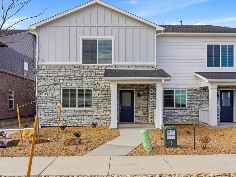 6527 Nepal St, Aurora, CO 80019