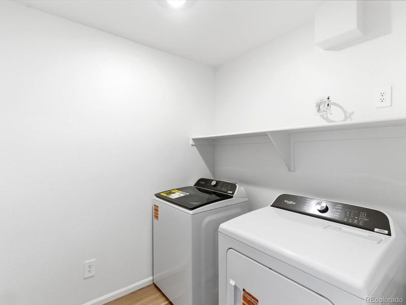 6527 Nepal St, Aurora, CO 80019