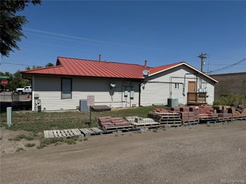 56620 Colfax Ave, Strasburg, CO 80136