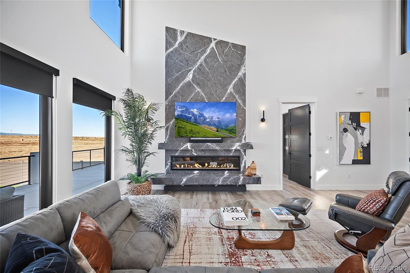 5425 Schaefer Ln, Pueblo, CO 81004