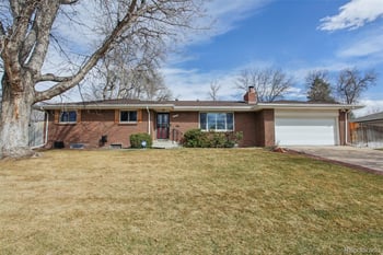 6266 Valleyview St, Littleton, CO 80120