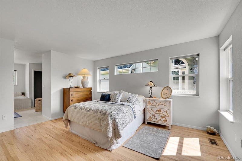 1732 Peregrine Ln, Broomfield, CO 80020