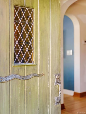 370 Ivy St, Denver, CO 80220