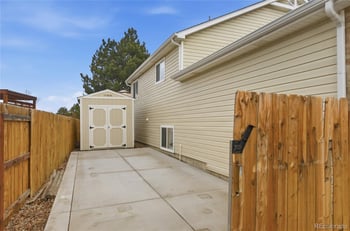 17457 Bellewood Cir, Aurora, CO 80015