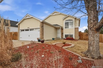 17457 Bellewood Cir, Aurora, CO 80015