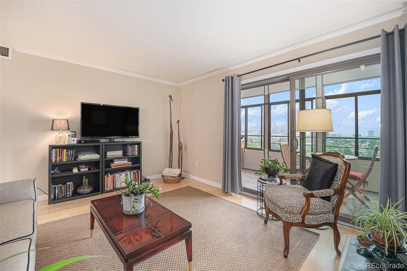 800 Pearl St #1109, Denver, CO 80203