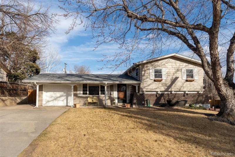 9830 Croke Dr, Northglenn, CO 80260