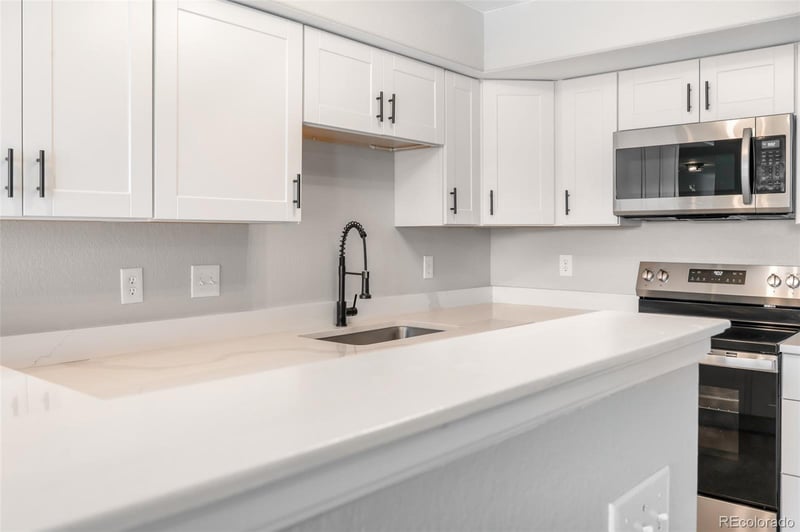 11085 Huron St #1106, Northglenn, CO 80234