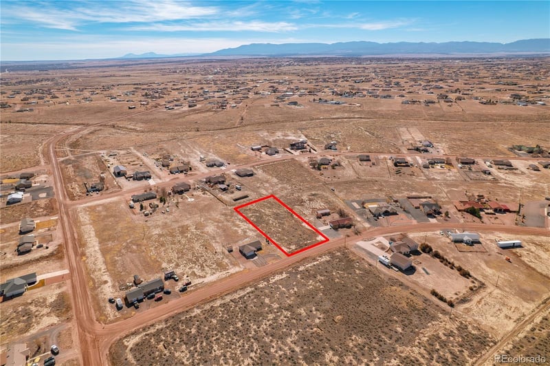 1464 Gem Dr, Pueblo, CO 81007