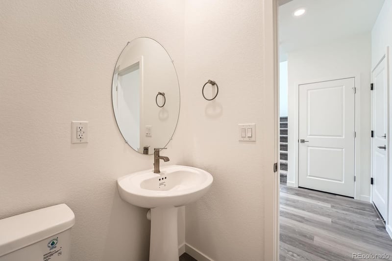 1290 Algonquian , Aurora, CO 80018