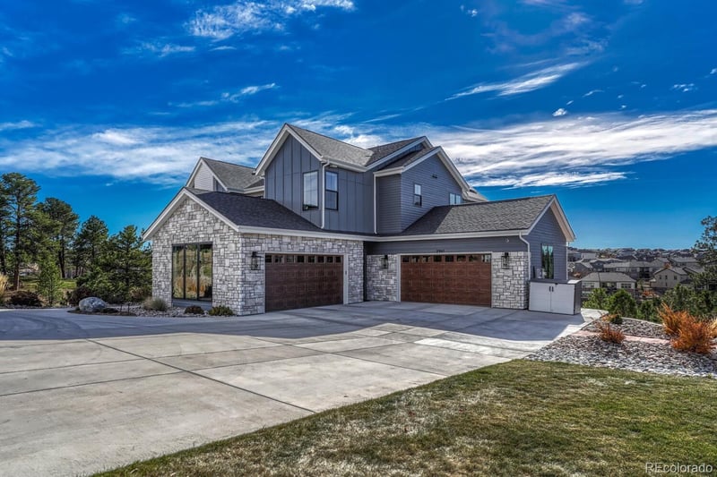 7961 Langdale Way, Aurora, CO 80016