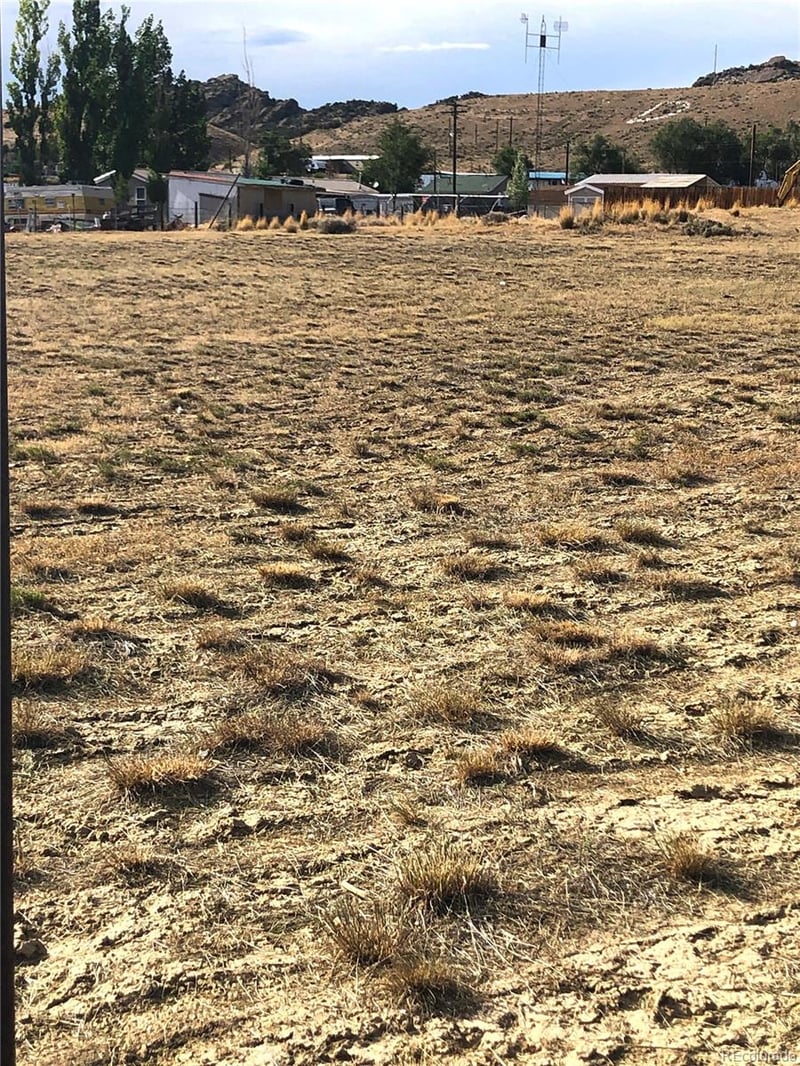 3rd , Dinosaur, CO 81610