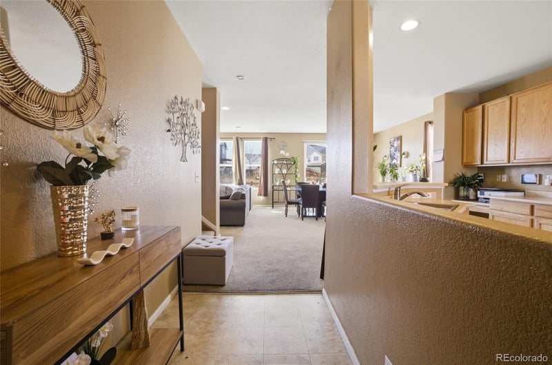 5573 Jasper St, Denver, CO 80239