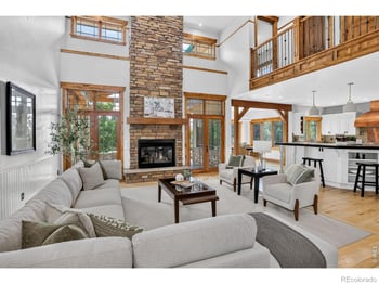 8652 Portico Ln, Longmont, CO 80503