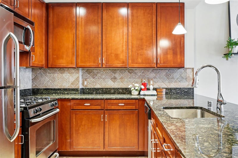 1975 Grant St #810, Denver, CO 80203