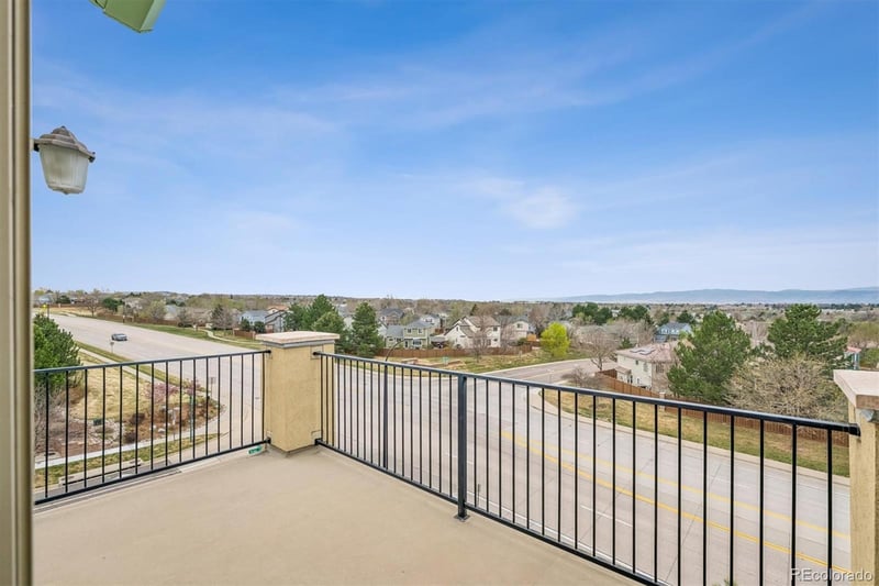 1044 Rockhurst Dr #404, Highlands Ranch, CO 80129
