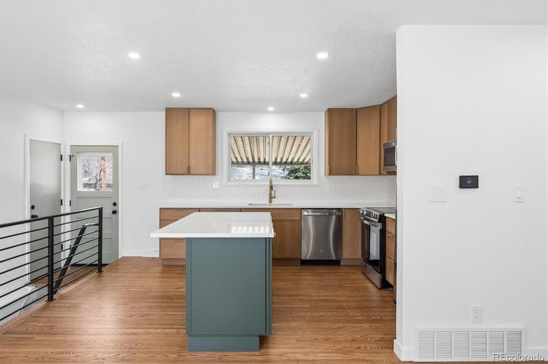 1470 Cody St, Lakewood, CO 80232