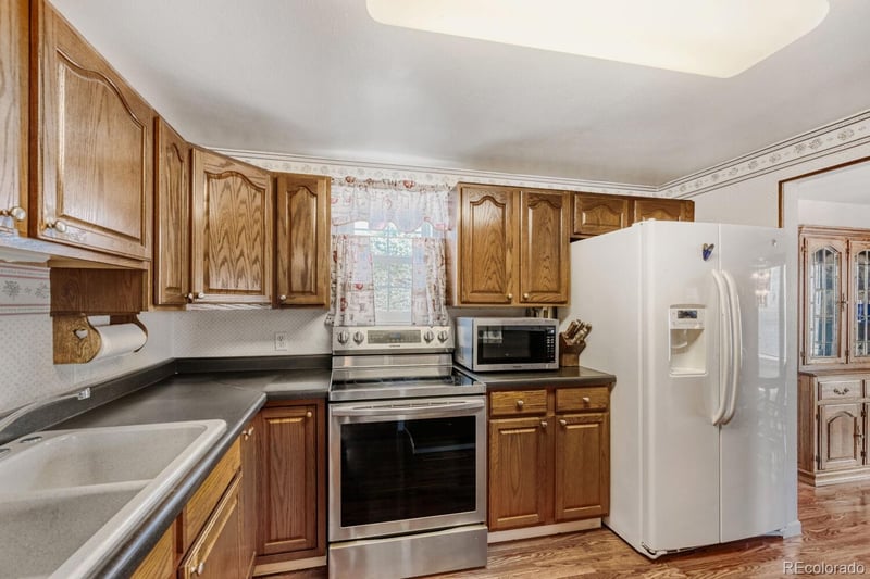 145 Placer Ave, Longmont, CO 80504