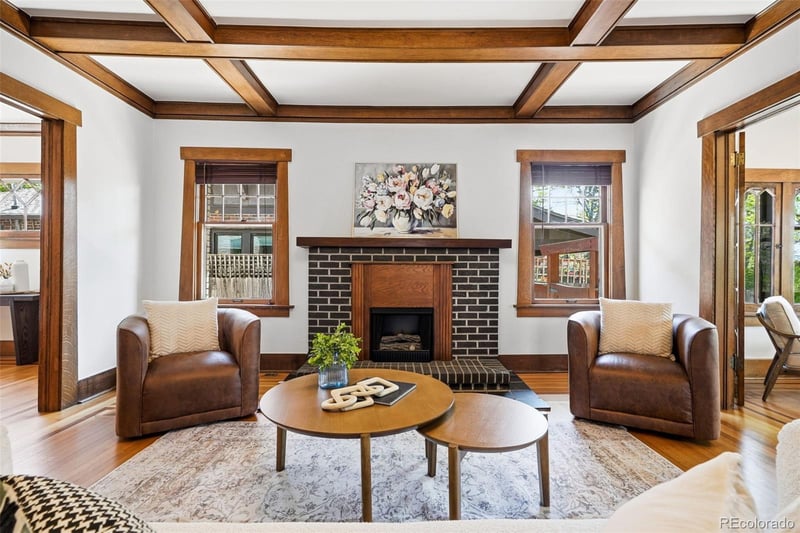 2326 Clermont St, Denver, CO 80207