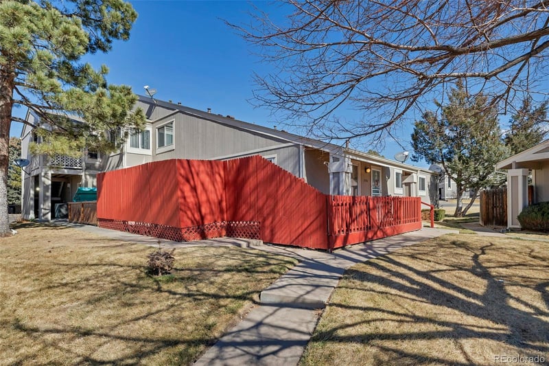 15396 Temple Pl, Aurora, CO 80015