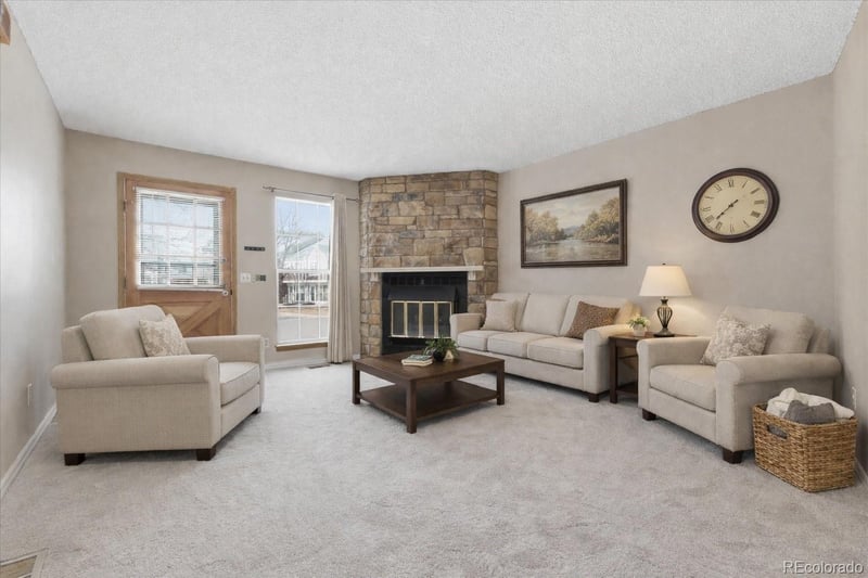 10661 Dartmouth Ave, Lakewood, CO 80227