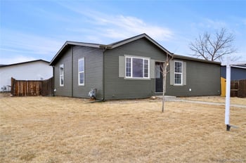 682 Meadowlark Ln, Brighton, CO 80603