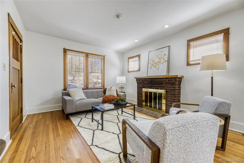 355 Clarkson St, Denver, CO 80209