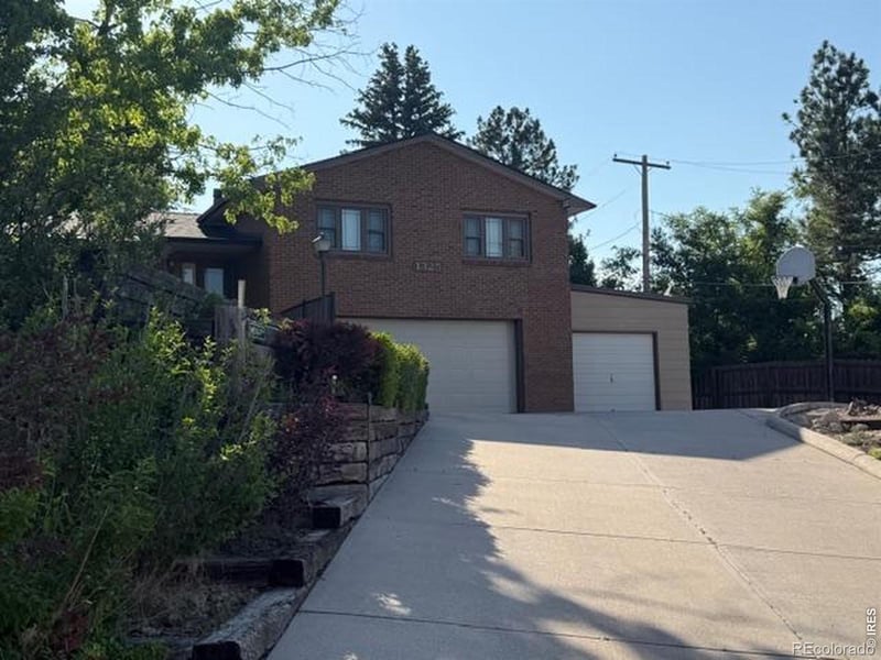 1325 Lincoln St, Wray, CO 80758