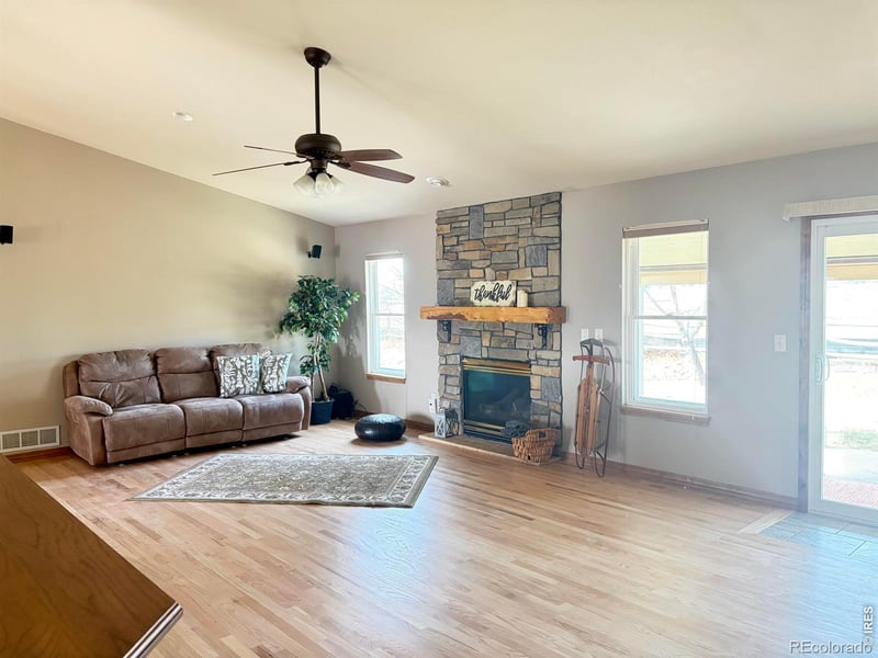 802 Waxberry Ct, Loveland, CO 80538