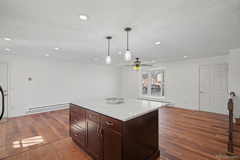 1354 Zeno St, Aurora, CO 80017