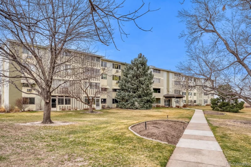 595 Alton Way #10C, Denver, CO 80247