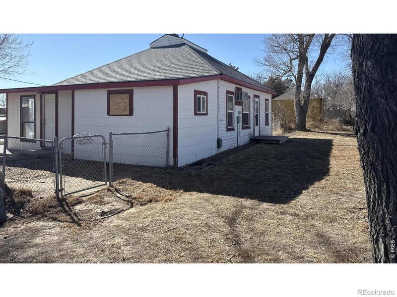 306 Curtis St, Eckley, CO 80727