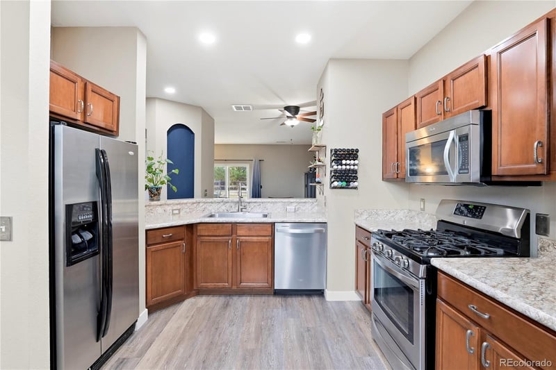 12761 Ivanhoe St, Thornton, CO 80602