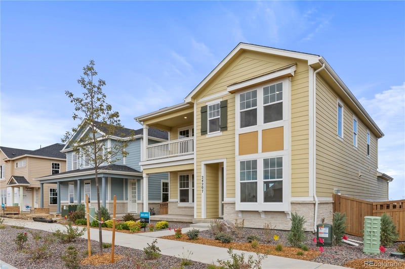 24207 53 Rd Dr, Aurora, CO 80019