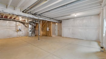 24207 53 Rd Dr, Aurora, CO 80019